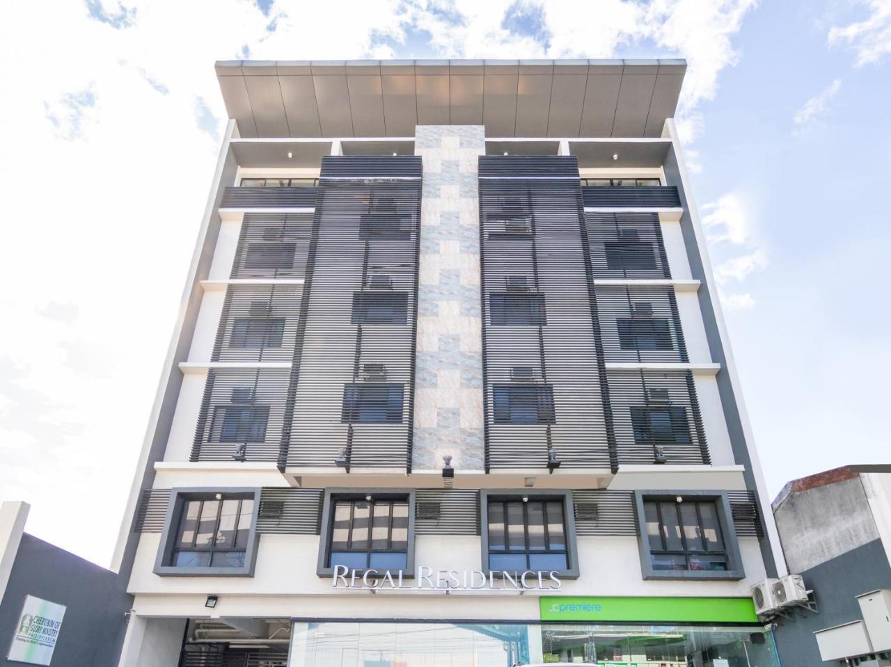 Oyo 136 Regal Residences Quezon City Exteriör bild