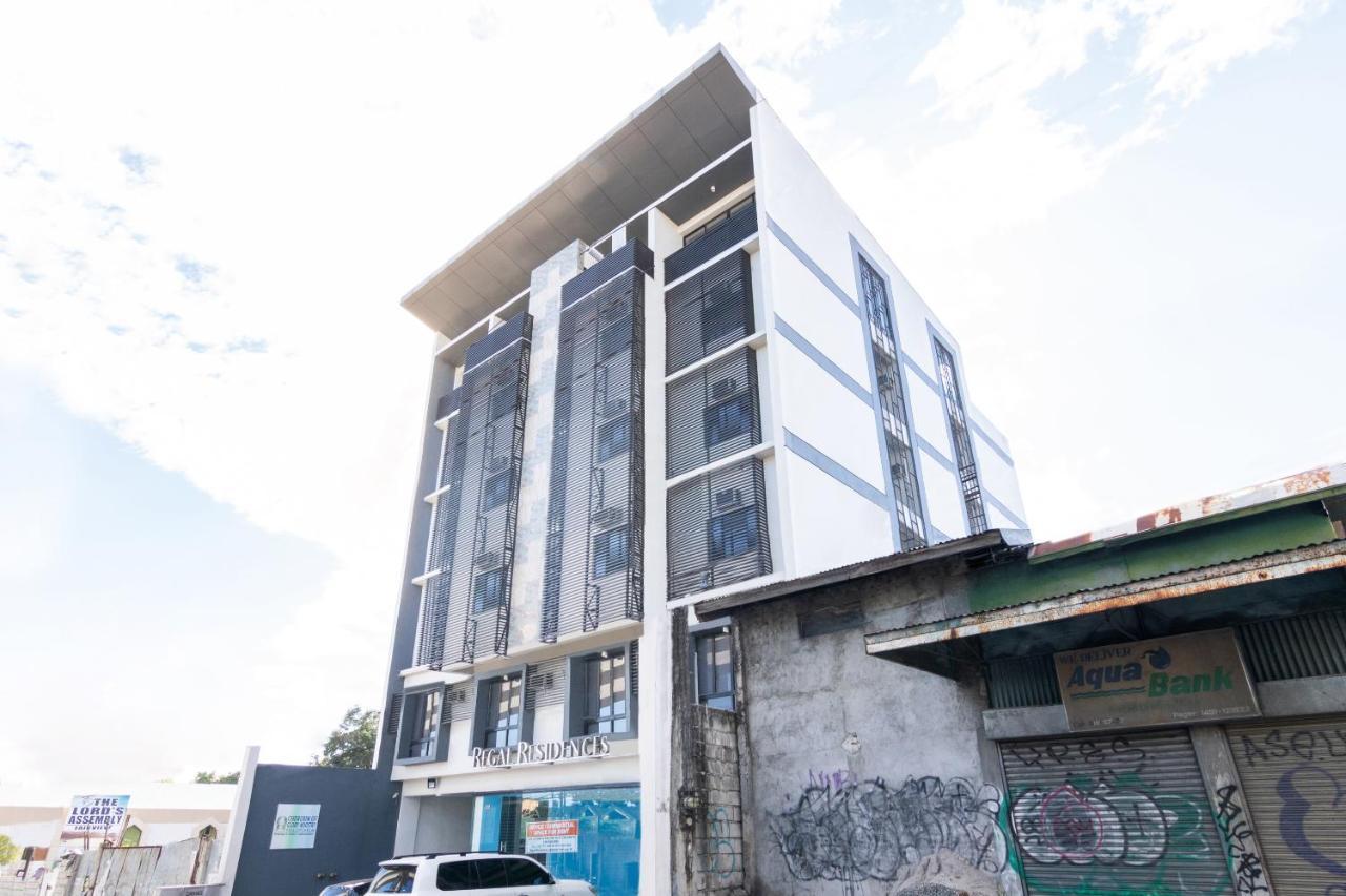 Oyo 136 Regal Residences Quezon City Exteriör bild